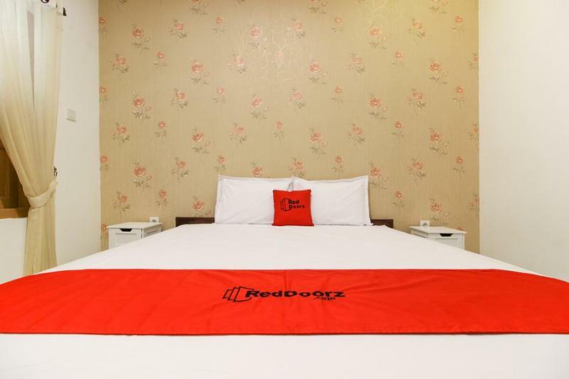Hotel Reddoorz Near Rs Sarjito Yogyakarta Exterior foto